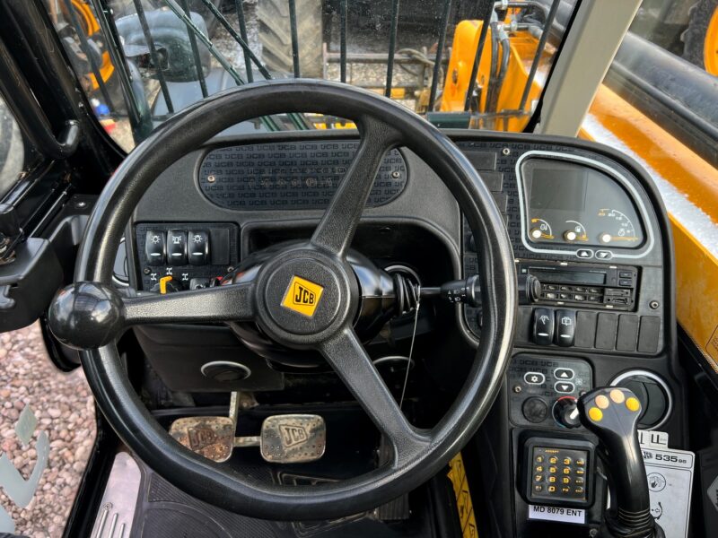 JCB 535-95 (255)