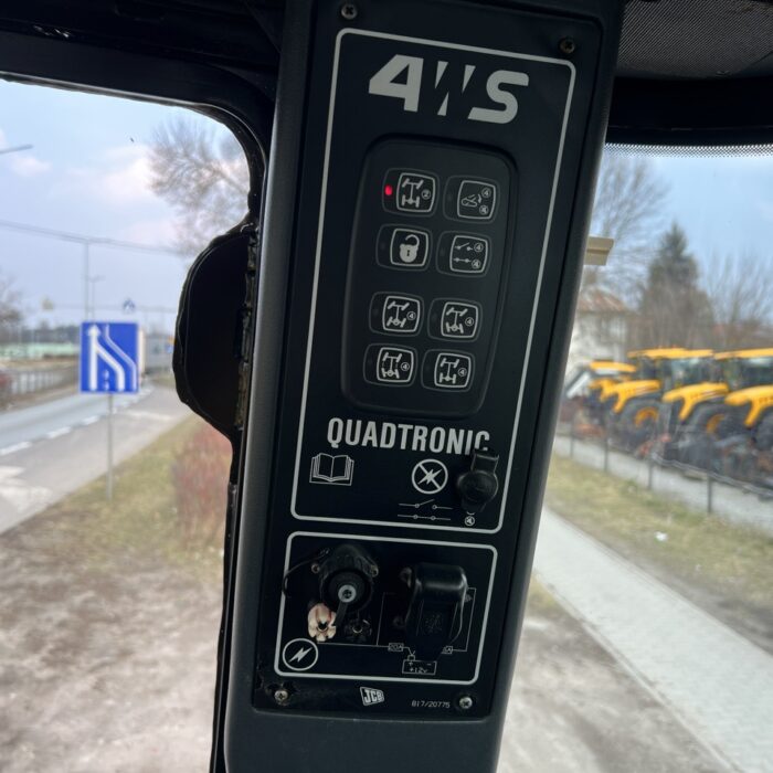 JCB FASTRAC 2170 (13)
