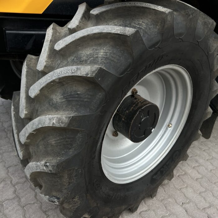JCB FASTRAC 2170 (15)