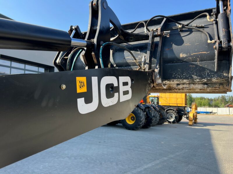 JCB406(13)