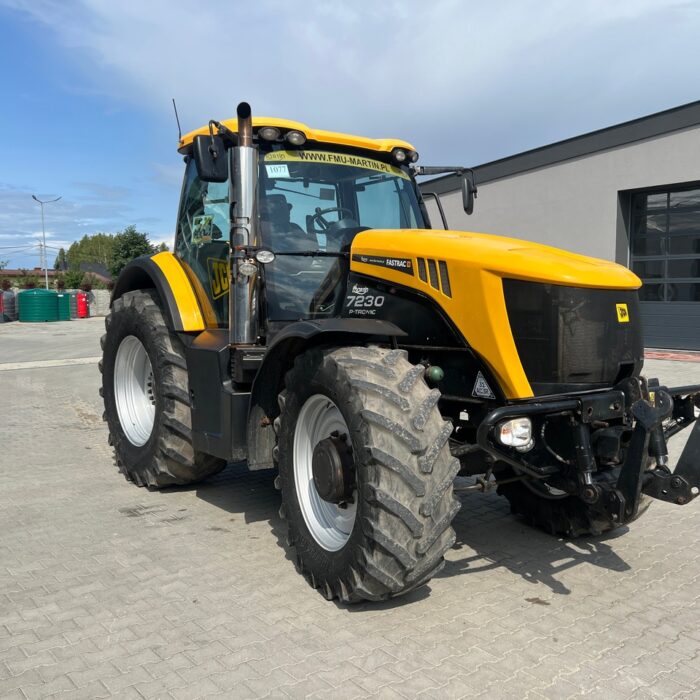 Fastrac 7230(7)JPG
