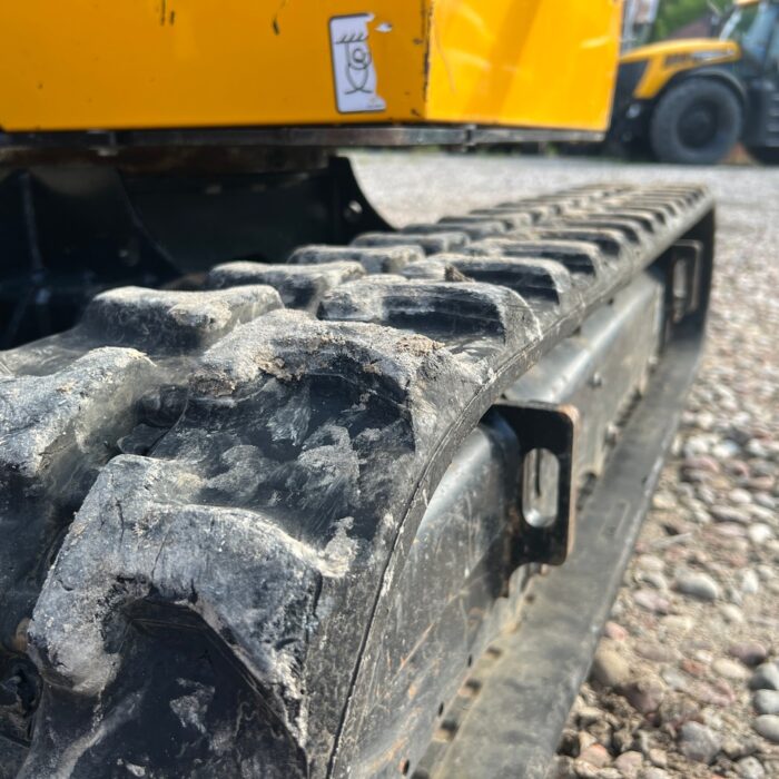 JCB 16C-1(11)