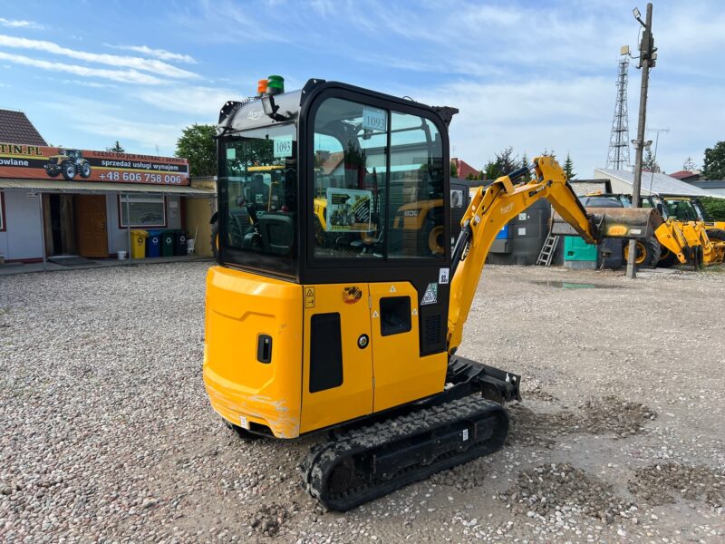 JCB 16C-1(5)JPG