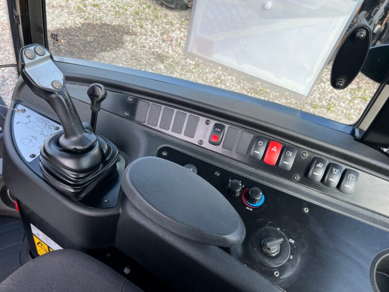 .JCB 406TM(10)JPG