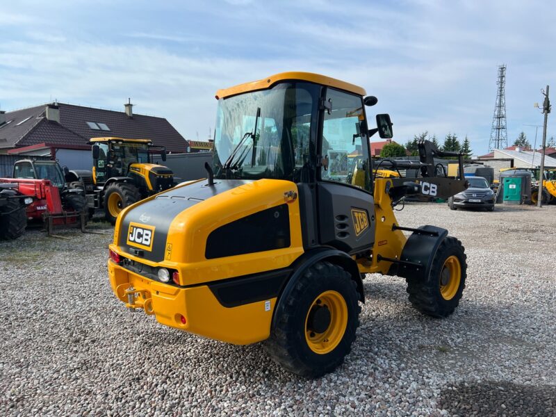 .JCB 406TM(5)
