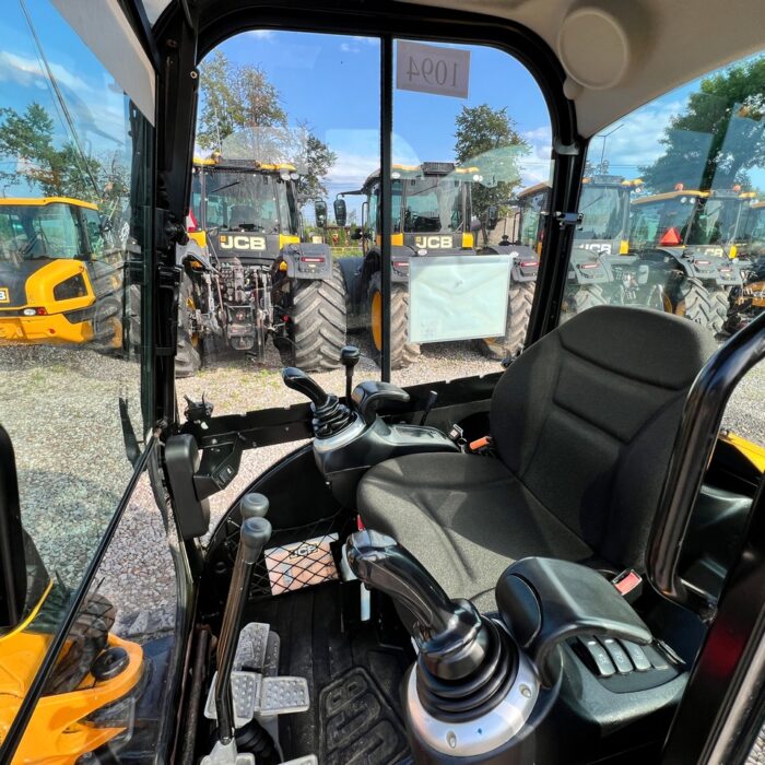 JCB 8026CTS(9)