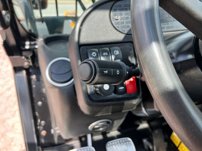 JCB 531-70(13)
