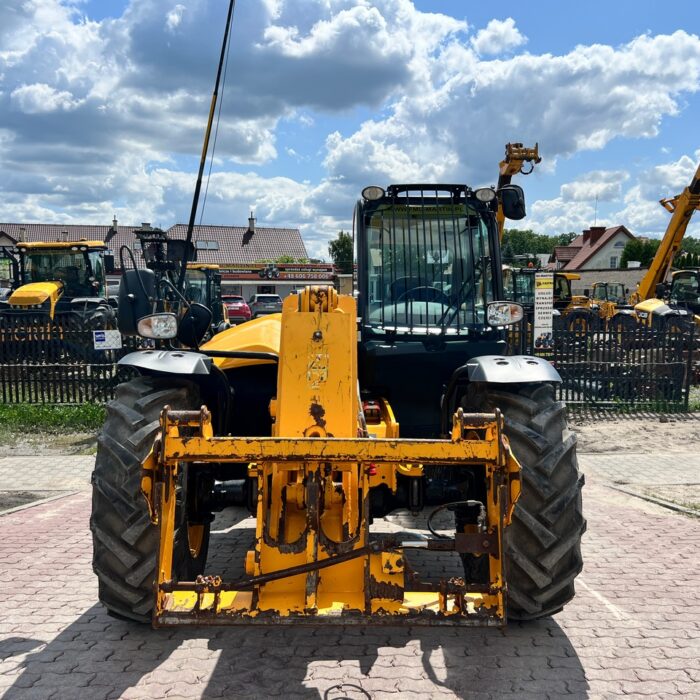 JCB 531-70(8)