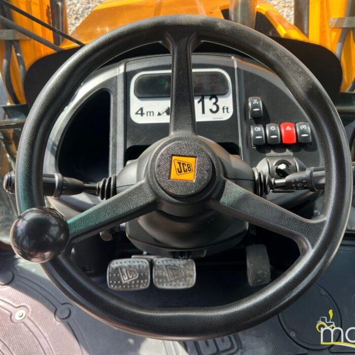 JCB 5CX(12)