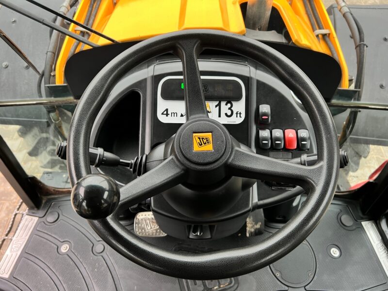 JCB 5CX(12)