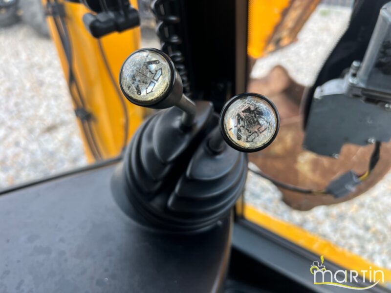 JCB 5CX(13)