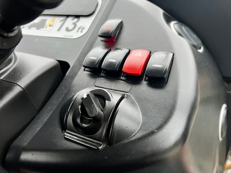 JCB 5CX(13)