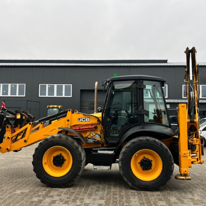 JCB 5CX(2)