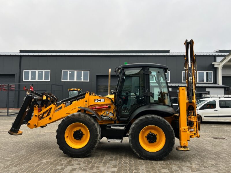 JCB 5CX(2)