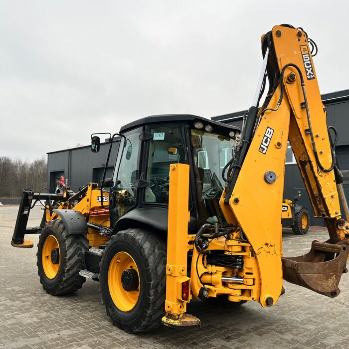 JCB 5CX(3)
