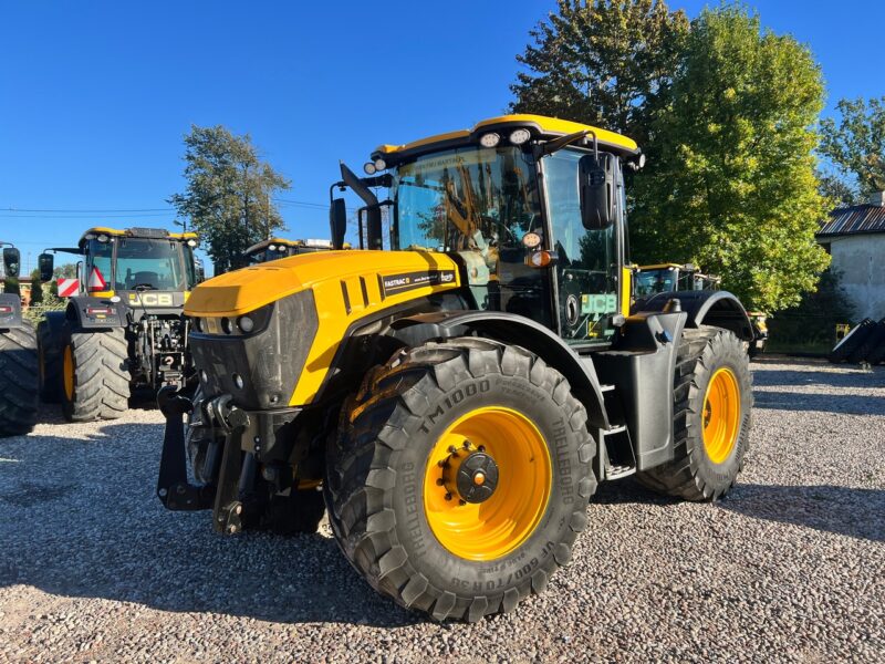 JCB Fastrac 4220(1)