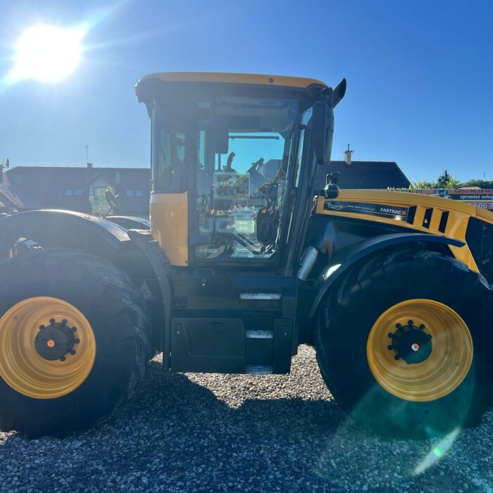 JCB Fastrac 4220(6)