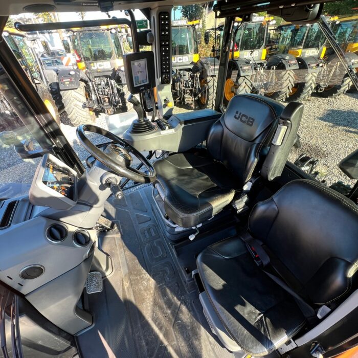 JCB Fastrac 4220(9)
