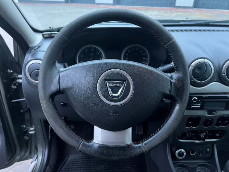 DACIA DUSTER (13)