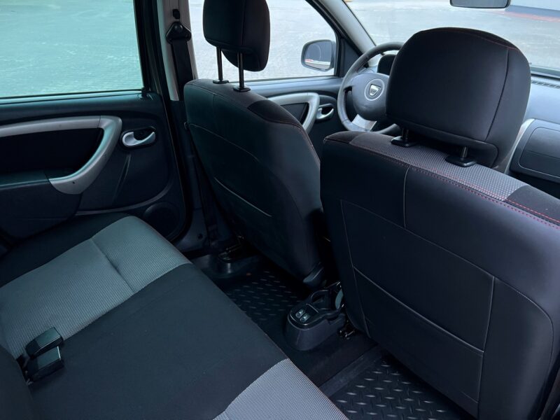 DACIA DUSTER (18)