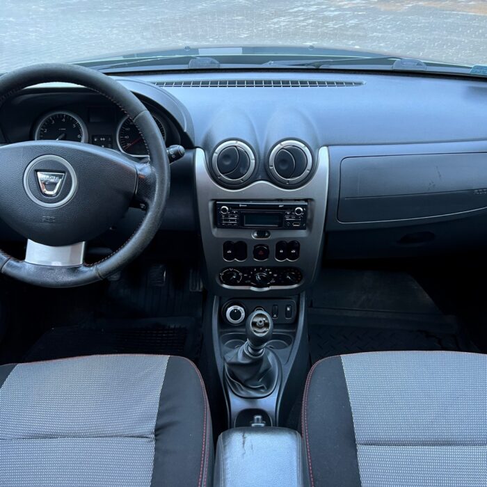 DACIA DUSTER (22)