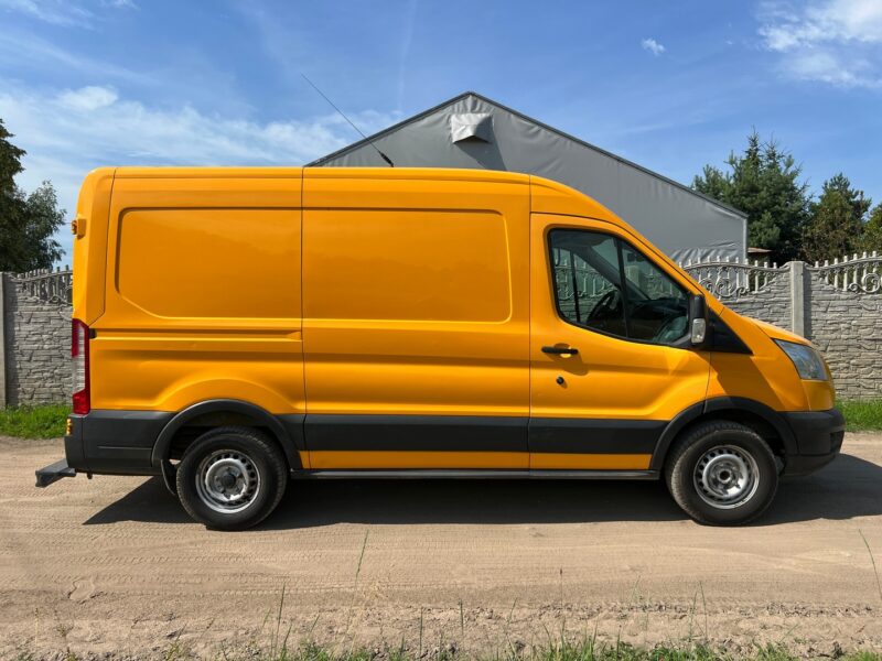 FORD TRANSIT (19)