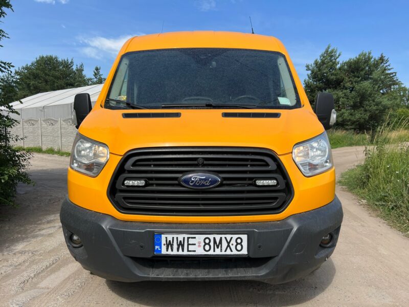 FORD TRANSIT (2)