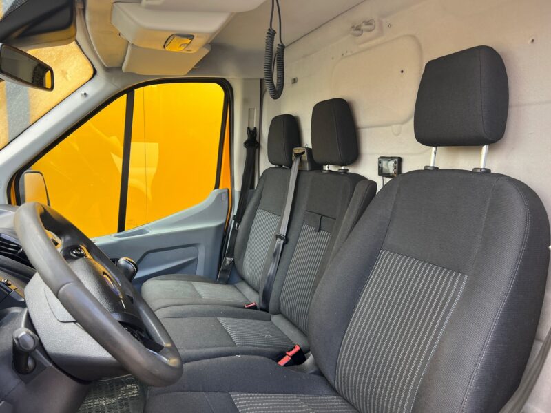 FORD TRANSIT (32)