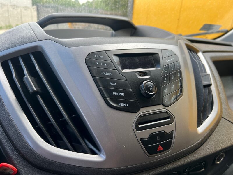 FORD TRANSIT (36)