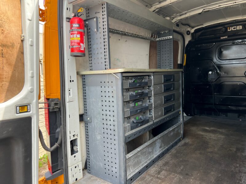 FORD TRANSIT (39)