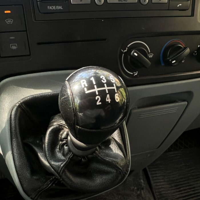 FORD TRANSIT 4X4 (10)