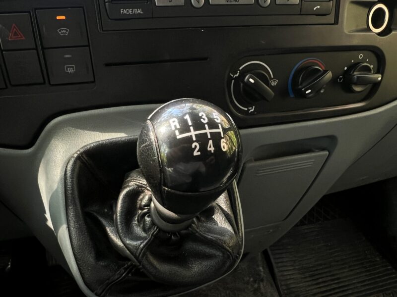 FORD TRANSIT 4X4 (10)