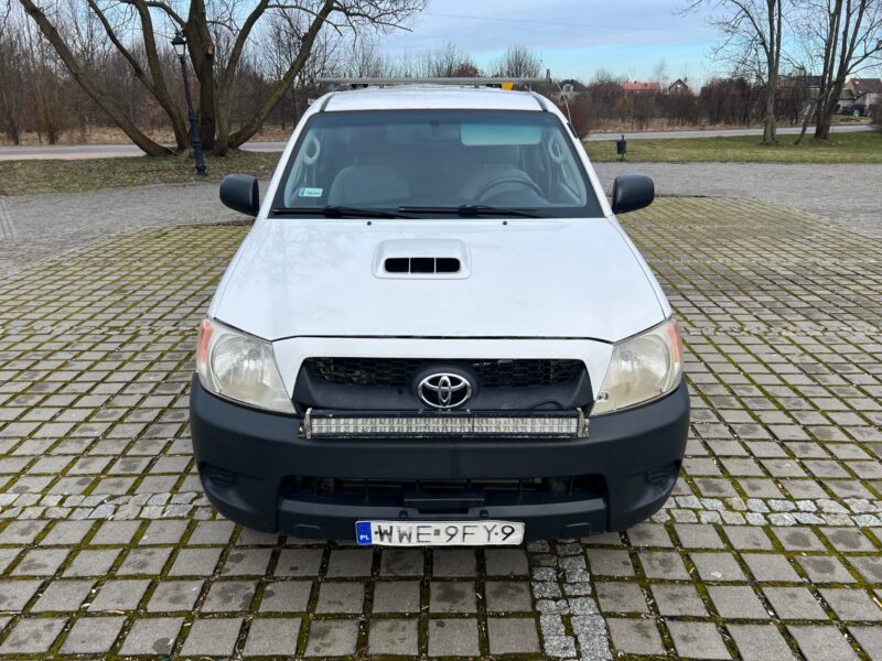 TOYOTA HILLUX (8)