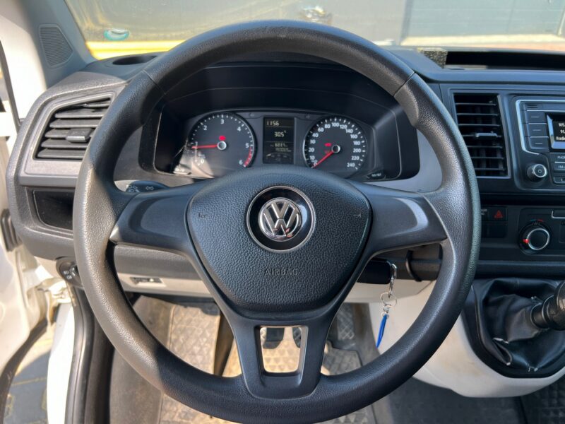 VOLKSWAGEN TRANSPORTER (11)
