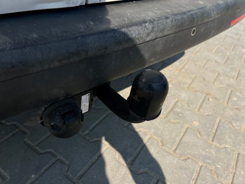 VOLKSWAGEN TRANSPORTER (17)