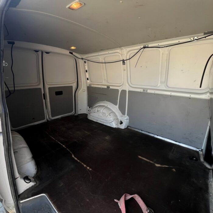 VOLKSWAGEN TRANSPORTER (19)