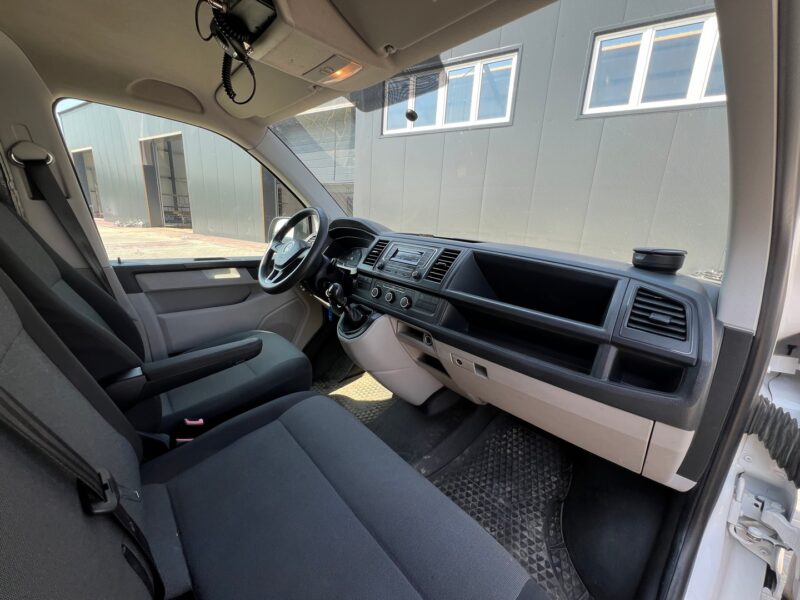 VOLKSWAGEN TRANSPORTER (20)