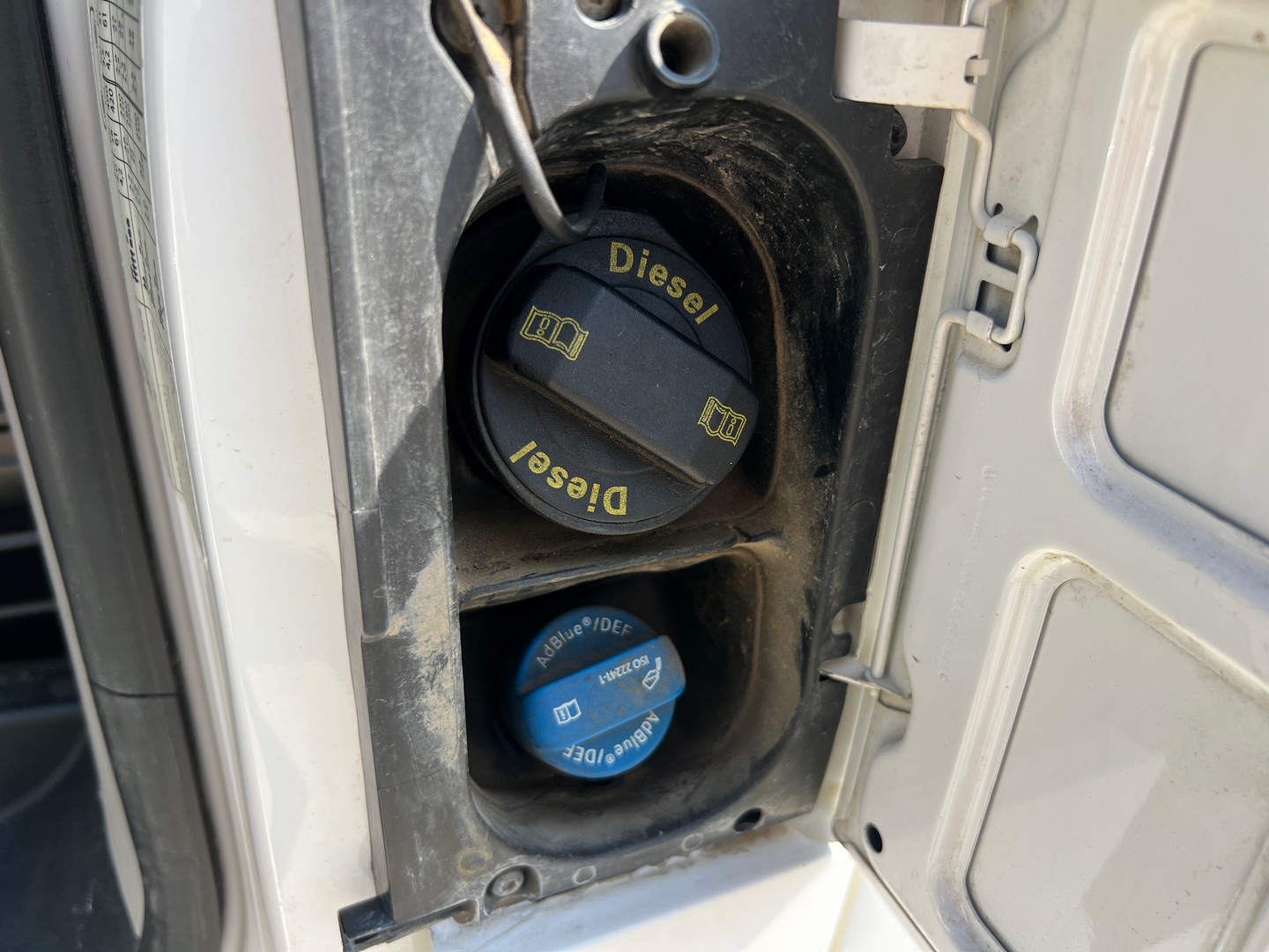 VOLKSWAGEN TRANSPORTER (23)