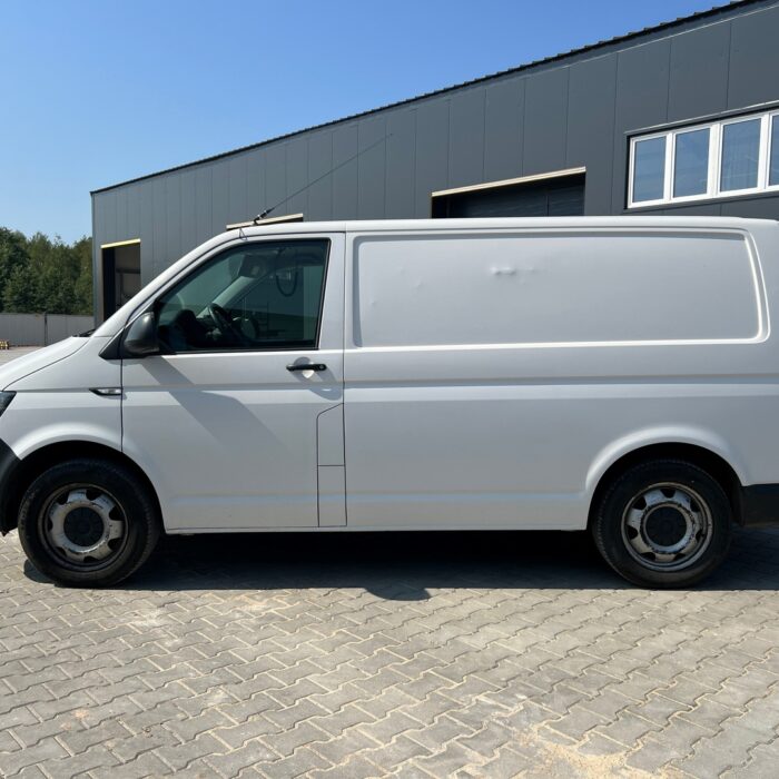 VOLKSWAGEN TRANSPORTER (27)