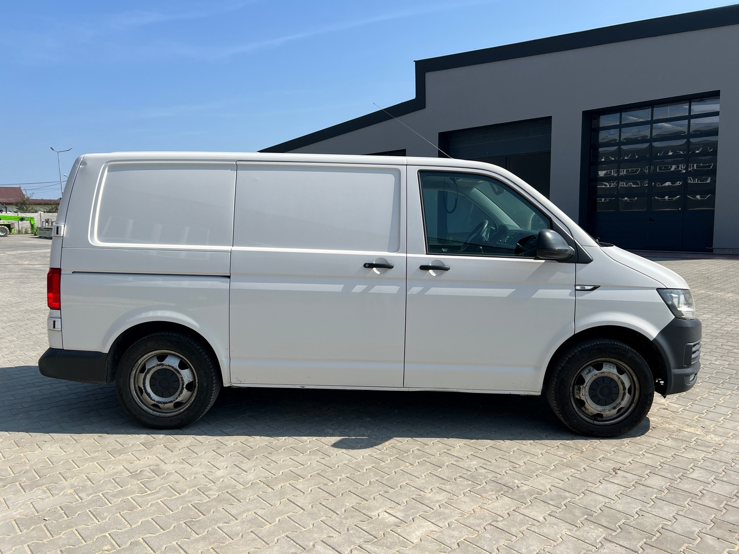 VOLKSWAGEN TRANSPORTER (31)