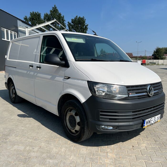 VOLKSWAGEN TRANSPORTER (32)