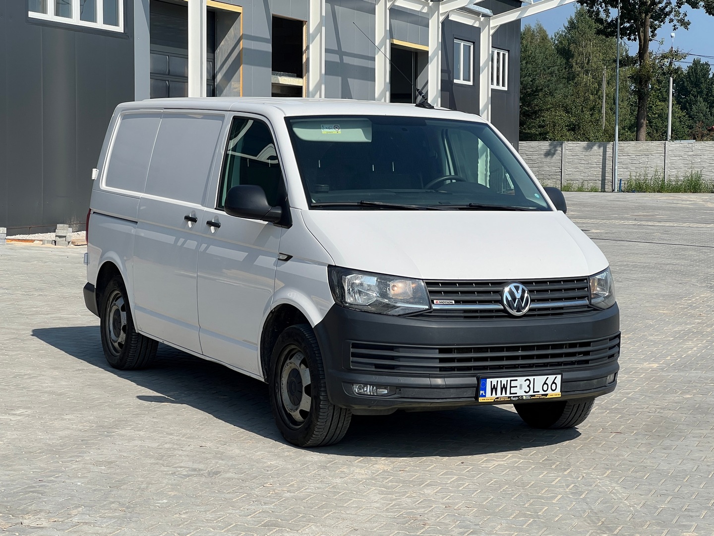 VOLKSWAGEN TRANSPORTER (34)