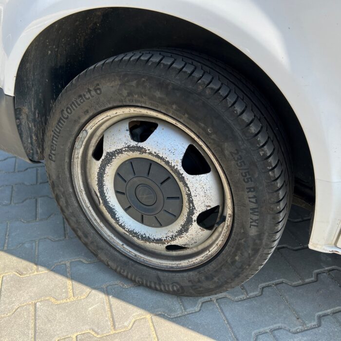 VOLKSWAGEN TRANSPORTER (5)