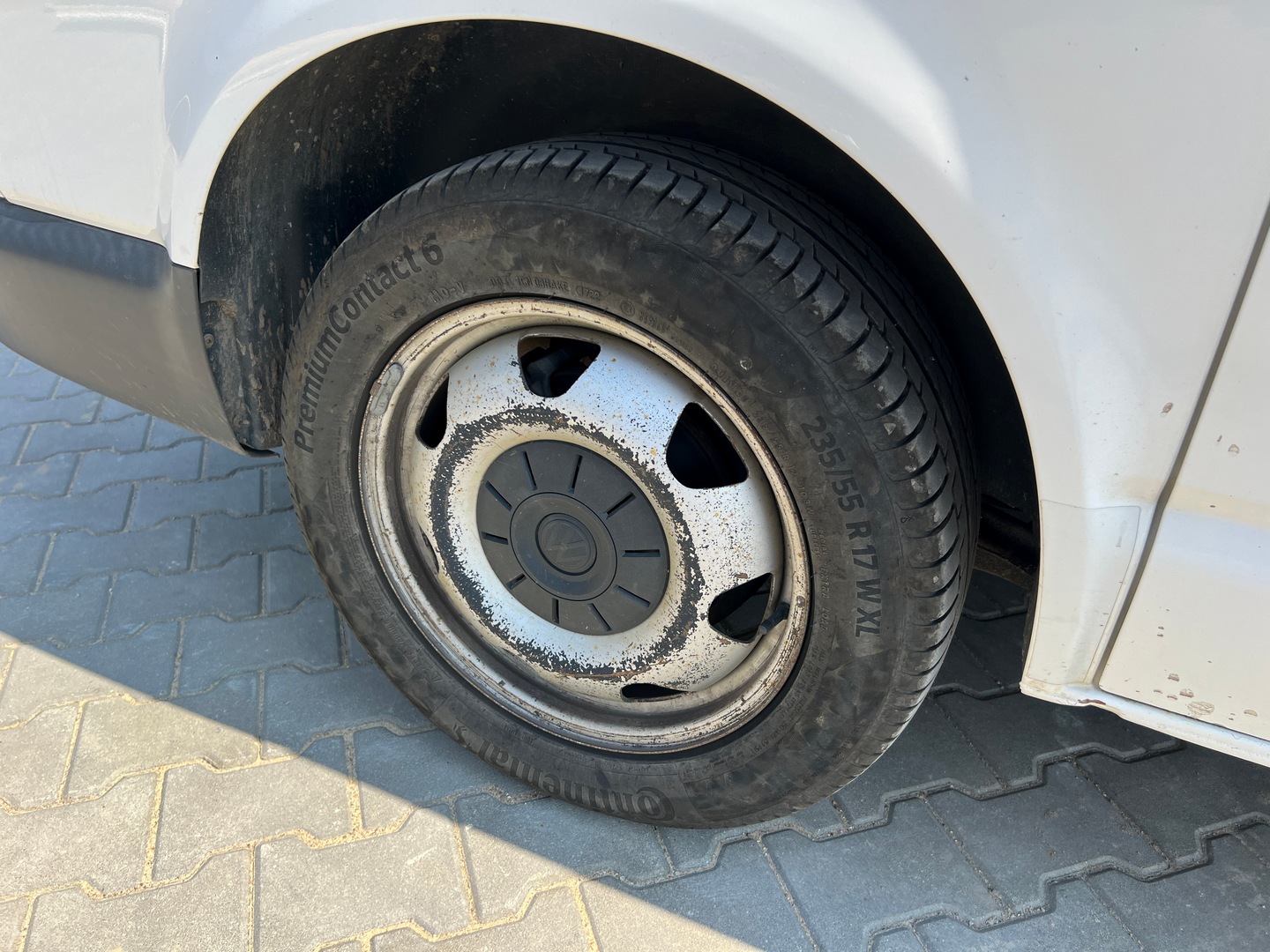 VOLKSWAGEN TRANSPORTER (5)