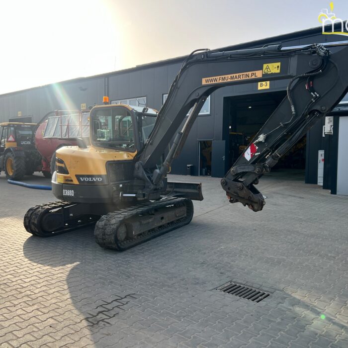 Volvo ECR88D(8)
