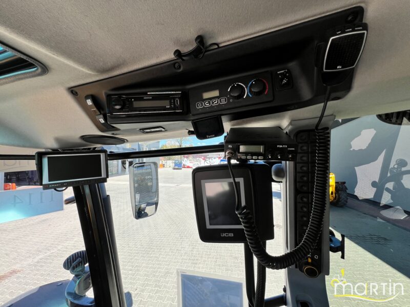 JCB Fastrac 4220(12)