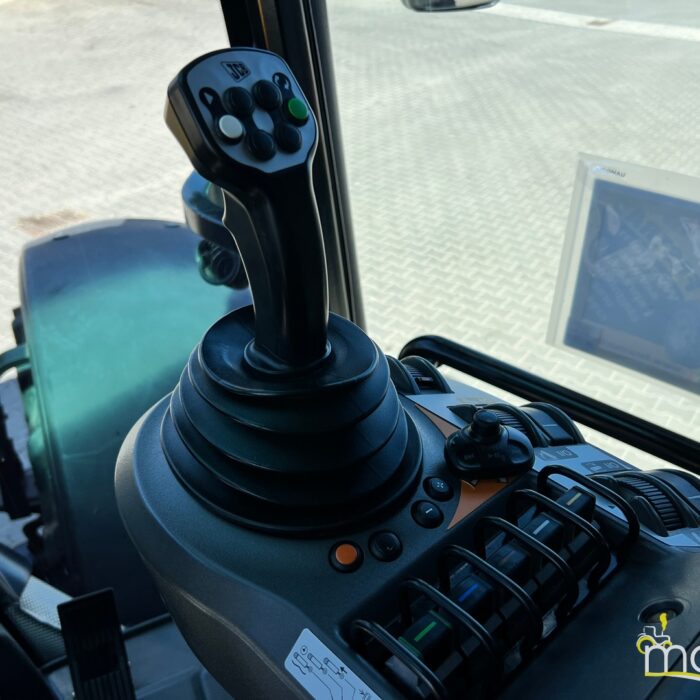 JCB Fastrac 4220(13)