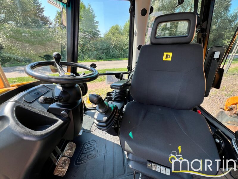 JCB 4CX(11)