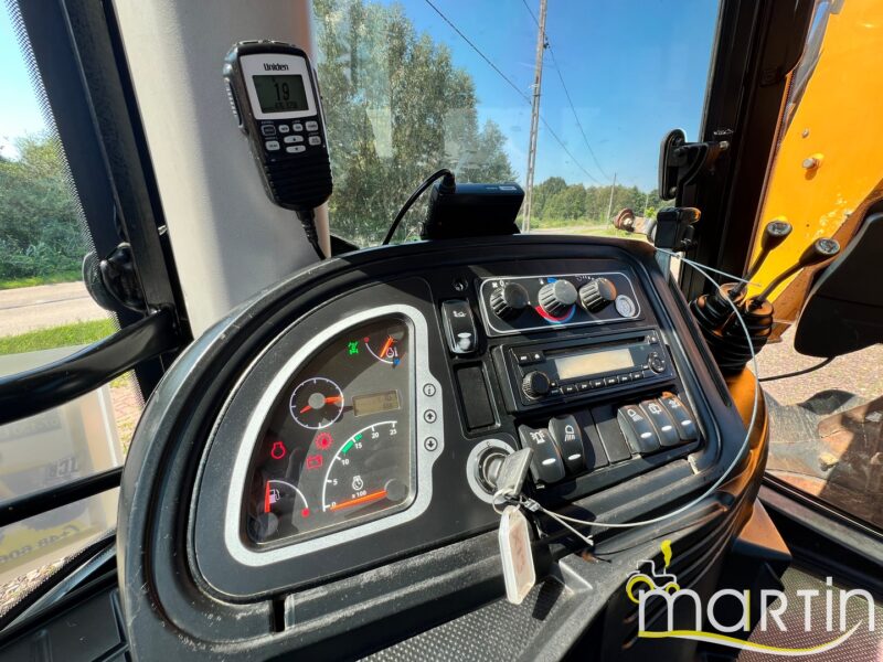 JCB 4CX(12)