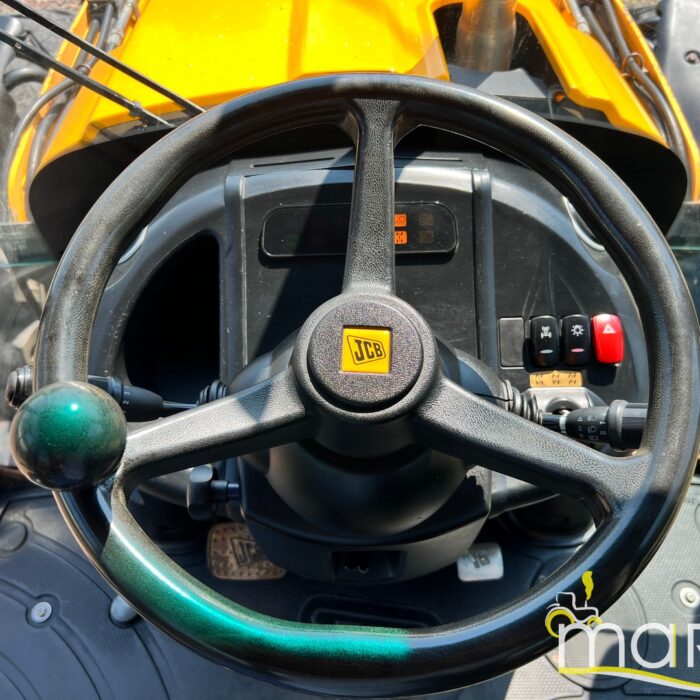 JCB 4CX(15)